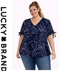 Lucky Brand 2x Printed Tie-Short sleeve b-neck Top (2x, Navy Multi)